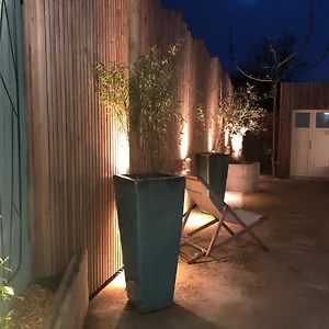 https://du-mann-petite-maison-avec-jardin-a-100-m-du-port-de-vannes.inbrittany.com