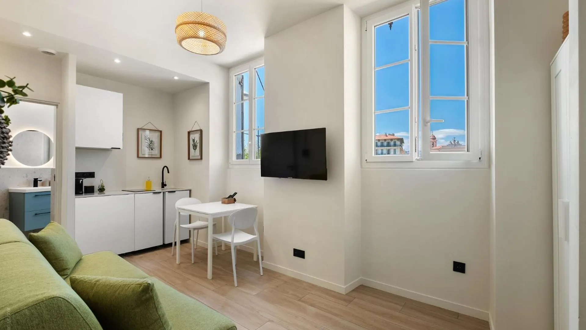 Residence Massena Nice 0*,